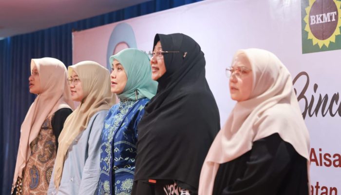 Didampingi Kadis Kesehatan dan DPPPA, Wawali Aliyah Hadiri Bincang Keluarga Besar BKMT Bersama PT PNM