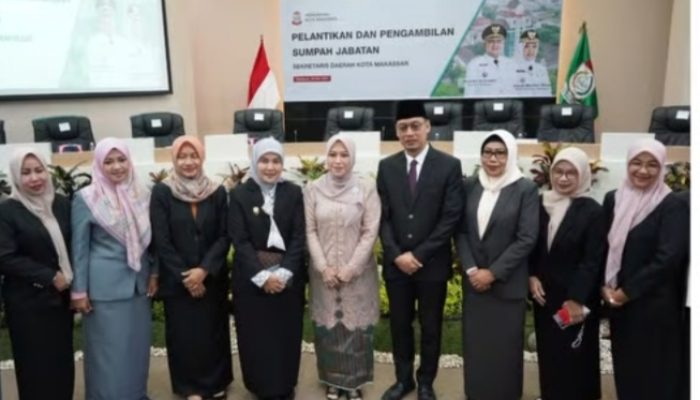 Kadis PU Kota Makassar Hadiri Pelantikan & Pengambilan Sumpah Jabatan Sekertaris Daerah di Ruang Siapakatau Balaikota