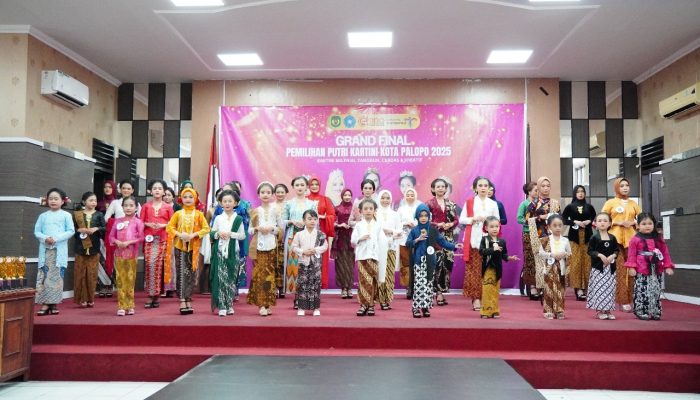 Puluhan Pelajar Putri Berkarya Tampil Menawan pada Pemilihan Putri Kartini Kota Palopo 2025