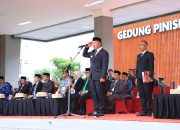 Bupati Andi Utta Serahkan SK Pengangkatan CPNS dan PPPK di Momen Harlah Pancasila