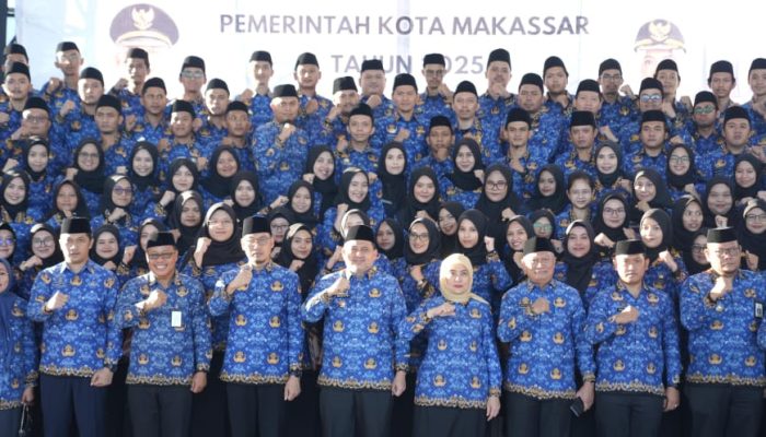 Bersama Wawali hingga Camat, Walkot Munafri Serahkan SK ke 167 CPNS Lingkup Pemkot Makassar