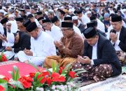 Munafri-Aliyah Bersama Ribuan Jamaah Salat iduladha di Lapangan Karebosi
