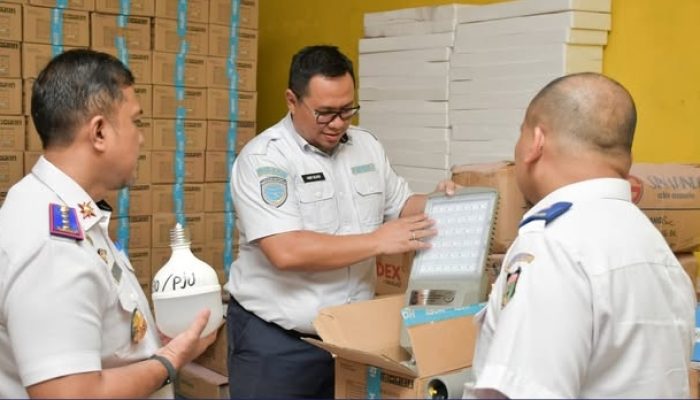Kadis Perhubungan Kota Makassar Melakukan Kunjungan ke Kantor UPT-Penerangan Jalan Umum