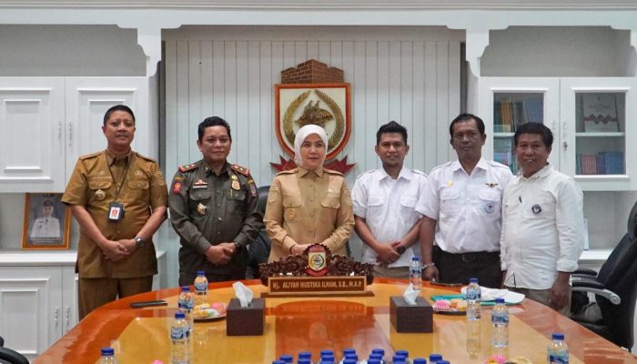 Didampingi Kadinsos dan Kesbangpol, Wawali Aliyah Terima Audiensi Pasukan 08