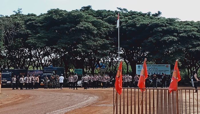 Hari ke-10 Aksi Blokade Buruh KIBA: Meningkatnya Pengamanan dan Ketegangan di Lapangan