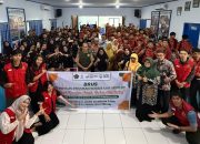 Mahasiswa KKN Unhas dan KUA Ujung Sosialisasikan Bahaya Pernikahan Dini di Sekolah Parepare