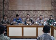 Sekda Sinjai Pimpin Rakor Pemberangkatan JCH ke Asrama Haji Sudiang