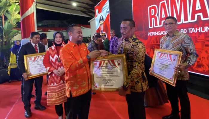 Pemkab Sinjai Raih Penghargaan Terbaik Tata Kelola Kelautan dan Perikanan se-Sulawesi Selatan