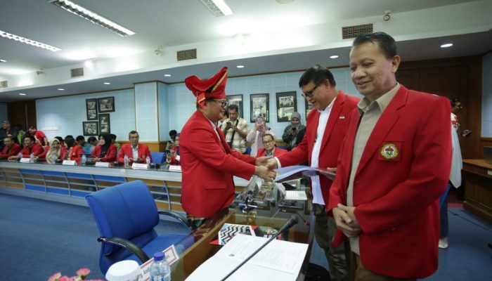 Nuansa Kebudayaan Iringi Pendaftaran Marhaen Hardjo Calon Rektor Unhas 2026–2030