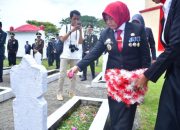 Pemkab Sinjai Gelar Ziarah Nasional dan Tabur Bunga Peringati HUT ke-80 RI