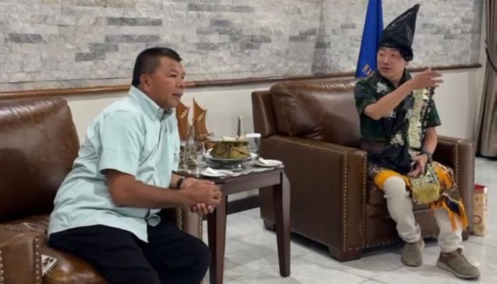 Presiden IDN Los Angeles Amerika Serikat Kagum dengan Budaya Kajang