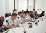 Kepala Bapenda dan Kadis Kesehatan Makassar Dampingi Munafri Rapat Bareng Forkopimda Sulsel Bahas Deteksi Dini