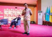 Jadi Narasumber, Sekdis Pariwisata Makassar Ajak Mahasiswa PoltekparJadi SDM Unggul