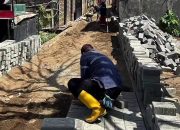 Dinas PU Makassar Tingkatkan Akses Permukiman Lewat Pemasangan Paving Blok di Jl. Toddopuli