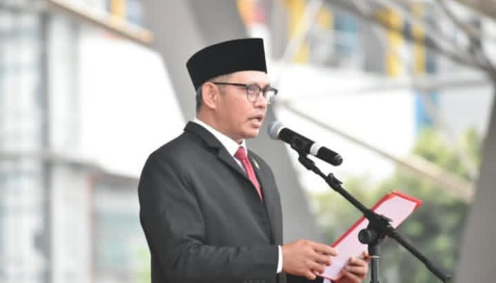 Ketua DPRD Kota Makassar Bacakan Naskah Proklamasi Kemerdekaan pada Upacara HUT RI Ke-80