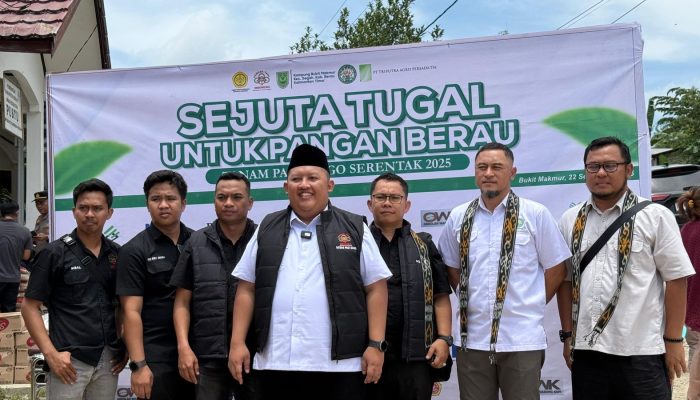 Pemuda Tani Indonesia Kawal Gerakan Sejuta Tugal di Berau Hingga Panen