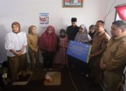 Munafri-Aliyah & Gubernur Sulsel Serahkan Santunan ke Keluarga ASN Korban di DPRD