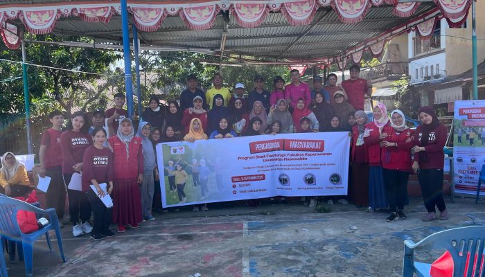 Fisioterapi Unhas Tingkatkan Kesehatan Lansia Lewat Otago Exercise dan Skrining Fungsiona