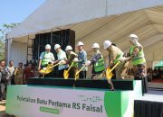 Munafri Dampingi JK Letakkan Batu Pertama di RS Islam Faisal