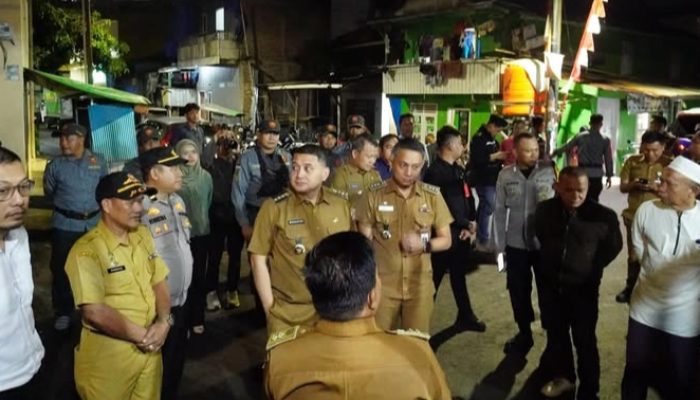 Wali Kota Makassar Tinjau dan Hidupkan Kembali Pos Kamling di Ujung Tanah