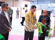 Didampingi Bupati Andi Utta, Dirjen Badilum Mahkamah Agung Resmikan Mess Panrita Justicia