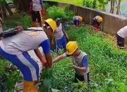 Satgas Drainase PU Makassar Normalisasi Saluran di Jl. Manggala Dalam 9