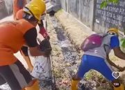 Satgas Drainase PU Makassar Normalisasi Saluran di Jl. Tinumbu Lorong 165