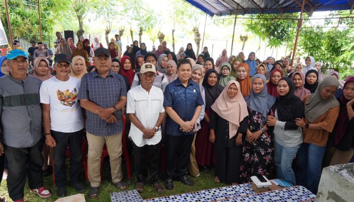 Harga Pupuk Turun 20 Persen, Yasir Machmud Reses di Bone: Ini Angin Segar bagi Petani