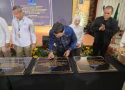 Taruna Ikrar Pimpin Penandatanganan Prasasti Komitmen MBG di REN BPOM 2025