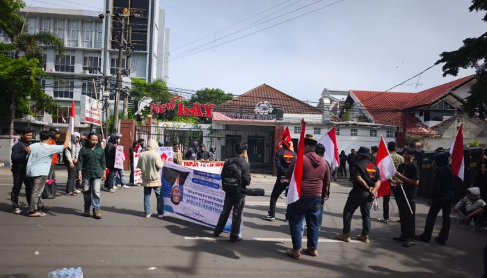 Upaya KNPB, AMP, dan FSPM-PRP Mengibarkan Bendera Bintang Kejora di Monumen Mandala Gagal Total