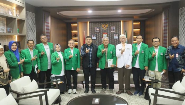 Didampingi Kepala Bappeda dan Dinkes, Munafri Perkuat Kolaborasi Kesehatan dengan UMI