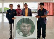 Penampakan Lukisan Benang Wajah Bupati Andi Utta, Karya Pemuda Asal Herlang
