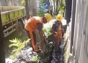 Satgas Drainase PU Kota Makassar Tindaklanjuti Aduan Warga melalui Lontara+