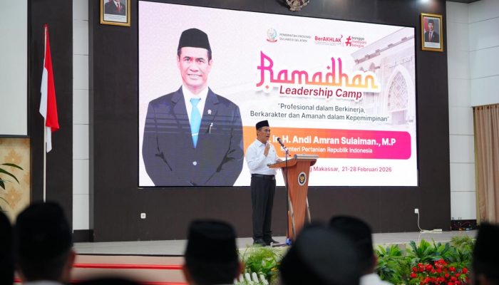 Ramadhan Leadership Camp Sulsel Hadirkan Mentan Amran Sulaiman, Tekankan Integritas dan Keberanian Ubah Mindset