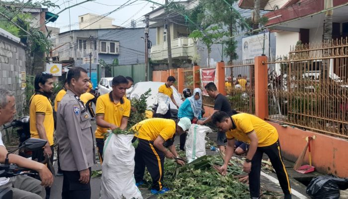 Tindak Lanjut Arahan Presiden Prabowo, Polda Sulsel Gelar Aksi Bersih Lingkungan
