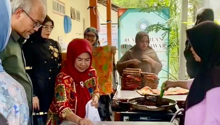 Kepala BI Sulsel Tinjau Rumah Batik Khas Bulukumba, Dorong Pemberdayaan Perempuan dan Penguatan UMKM