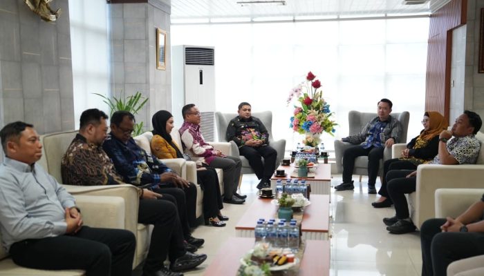 Dipimpin Wali Kota Munafri, Makassar Jadi yang Pertama Serahkan LKPD 2025 ke BPK Sulsel