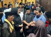 Suasana Haru di RS Bhayangkara: Ketua dan Wakil Ketua DPRD Sulsel Datang Melayat Istri Capt Hariadi