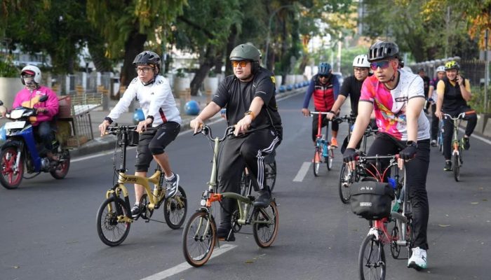Wali Kota Munafri Gowes Bareng SKPD Tinjau Jumat Bersih di Dua Kecamatan