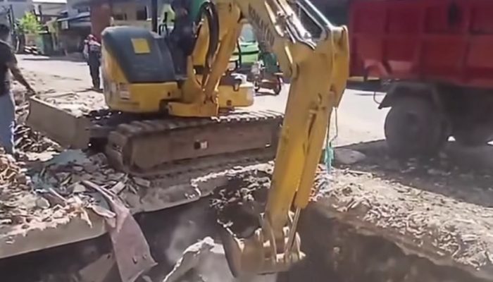 Normalisasi Drainase di Jl. Tinumbu, Upaya Lanjutan Penertiban PK5 untuk Ciptakan Lingkungan Tertib dan Bebas Genangan