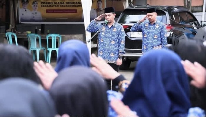 Camat Panakkukang Pimpin Upacara Hari Otonomi Daerah ke-30, Tekankan Integritas dan Pelayanan Publik