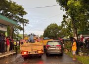 Aksi Demonstrasi di Depan Pesantren Darul Istiqamah: Warga Tuntut Akses Jalan Dibuka dan Intimidasi Dihapus
