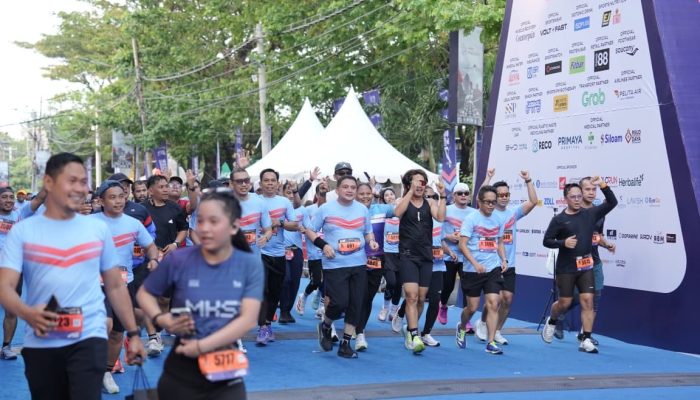 Lautan Manusia Padati Anjungan Losari, Munafri Resmi Lepas Makassar Half Marathon 2026