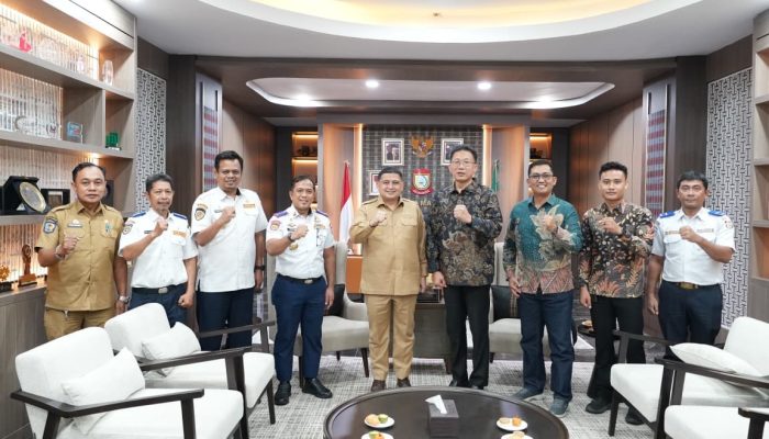 Wali Kota Makassar-Direktur Sinar Jaya Bahas Sistem Bus Kota Jalur Kawasan Kampus dan Pusat Aktivitas