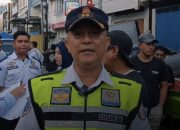 Dishub Makassar Bersama Aparat Gabungan Tertibkan PKL di Jl. Veteran Utara