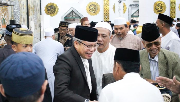 Anggota Komisi II DPR RI Bersama Keluarga Tunaikan Shalat Idul Adha di Masjid Al-Irsyad Parepare