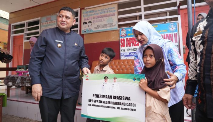 Menyeberang ke Pulau-Pulau Terluar, Munafri Bawa Solusi Pendidikan dan Kesehatan untuk Warga