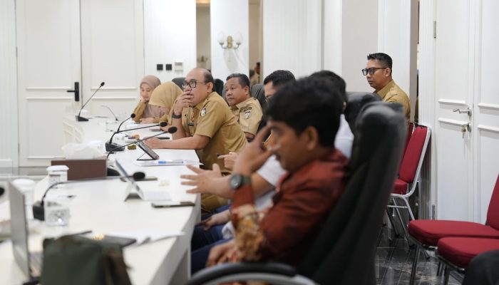 Wali Kota Makassar Terima Audiensi PT Fokus Indo Lighting Bahas Peluang Investasi Penerangan Jalan