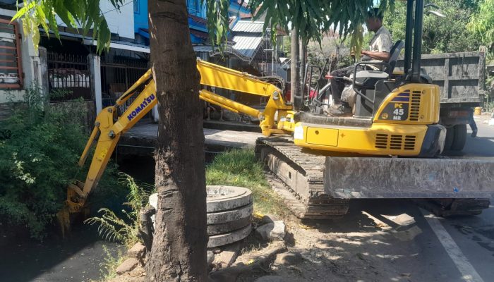 Usai Penertiban PKL, Dinas PU Makassar Kebut Perbaikan Drainase dan Trotoar di Mariso