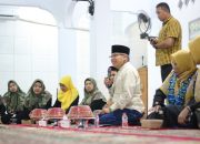 Taufan Pawe Kundapil: Sapa dan Berikan Bantuan Seragam Gratis Kepada Majelis Taklim Al – Azhar